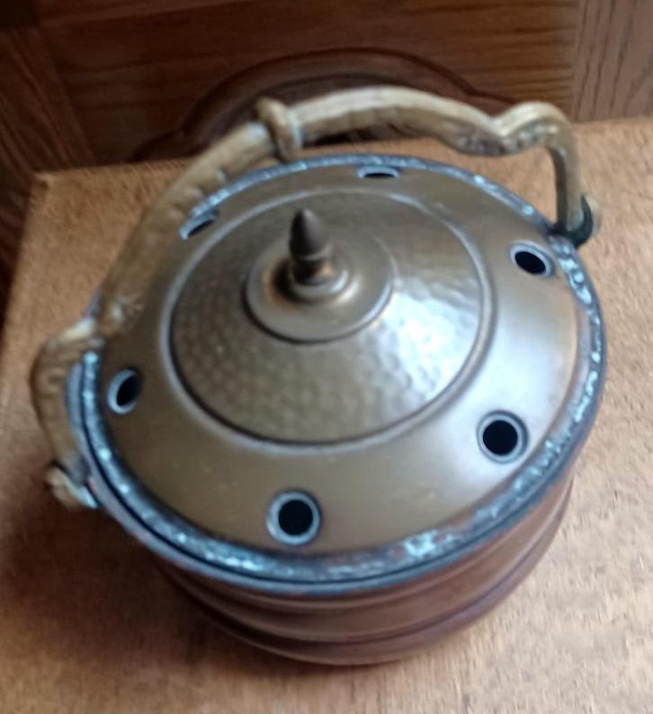 klein ketelke voor op chauffage/kachel waterverdamper, Antiek en Kunst, Curiosa en Brocante, Ophalen