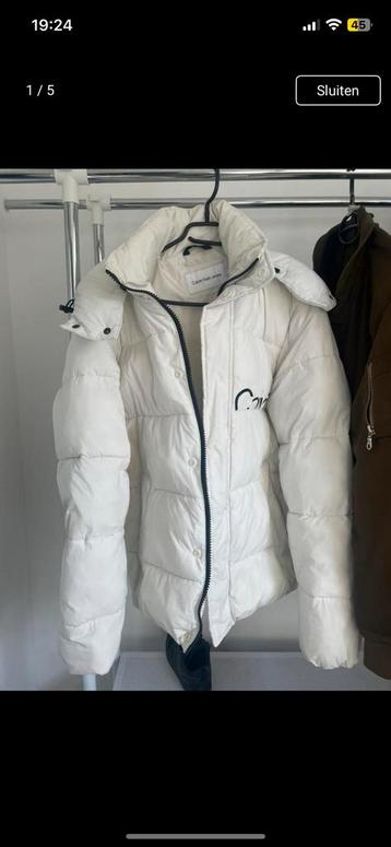 Nieuwe Calvin Klein jas beschikbaar voor biedingen