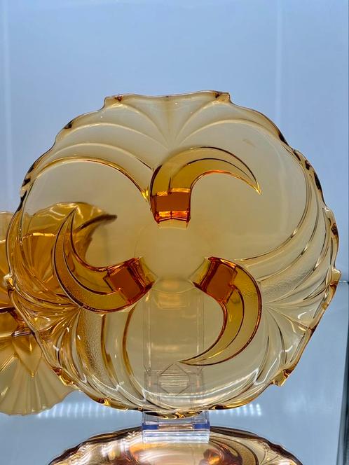 Vintage amberkleurige glazen schaal, Antiek en Kunst, Antiek | Glaswerk en Kristal, Ophalen of Verzenden