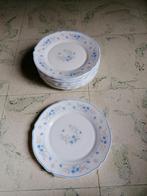 Set Arcopal France bloemen 16 borden 23,5 cm, Antiek en Kunst, Ophalen
