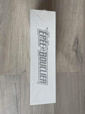 Coffret ultra premium Dracaufeu scellé FR beschikbaar voor biedingen