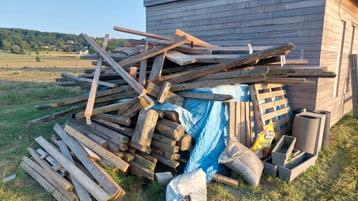 Droog brandhout  beschikbaar voor biedingen