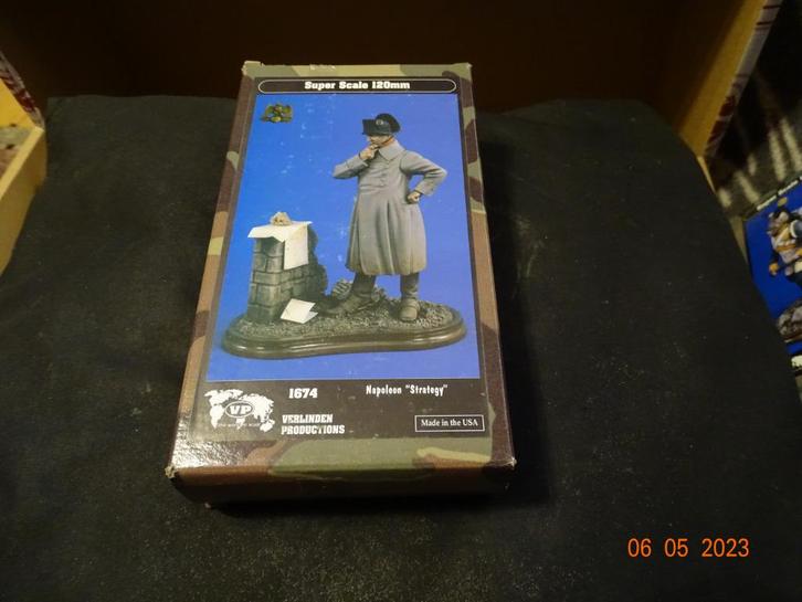 Verlinden 120mm 1/16 "Stratégie" Empereur Napoléon Bonaparte, Hobby en Vrije tijd, Modelbouw | Figuren en Diorama's, Nieuw, Figuur of Figuren