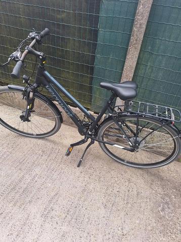 Dames & herenfiets beschikbaar voor biedingen