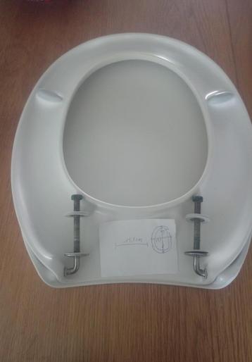 WC bril gratis ophalen beschikbaar voor biedingen