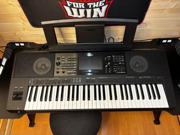 Yamaha Psr Sx900 met doos en factuur. 2023,MM-pakket en usb, Musique & Instruments, 61 touches, Connexion MIDI, Yamaha, Comme neuf