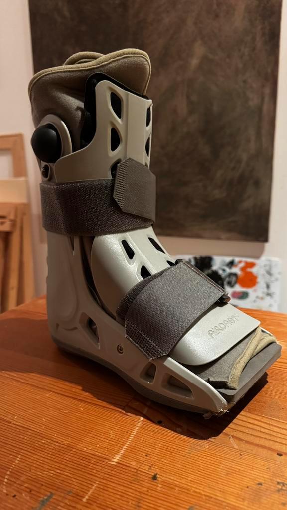 Aircast walking boot voor gebroken voet - laag - small, Diversen, Loopkrukken, Zo goed als nieuw, Ophalen