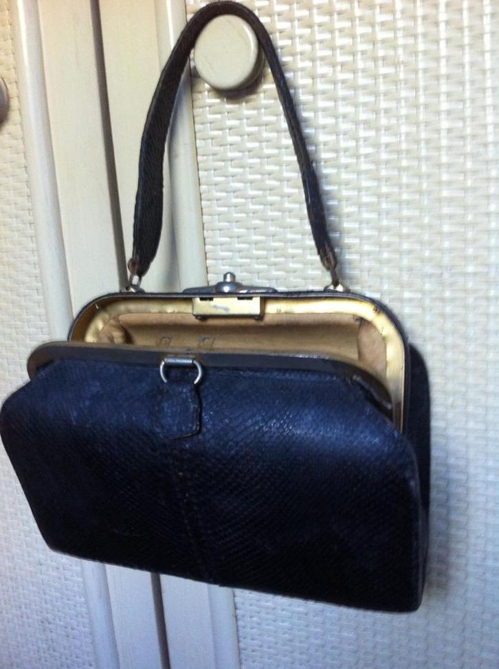 Tas uit 1913 in echte zwarte hagedis, beige lederen binnenka, Antiek en Kunst, Antiek | Overige Antiek, Ophalen of Verzenden