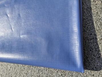 stevig dik grondzeil beschikbaar voor biedingen