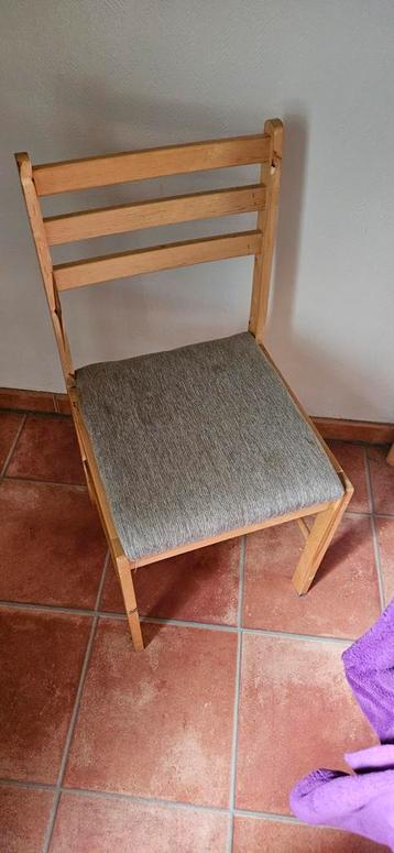 Keukentafel  beschikbaar voor biedingen