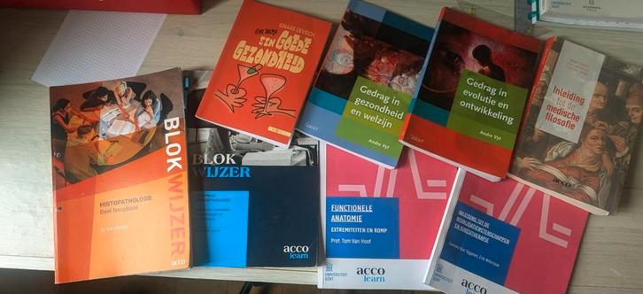 Kinesitherapie 1e bach Ugent, Boeken, Informatica en Computer, Gelezen, Ophalen