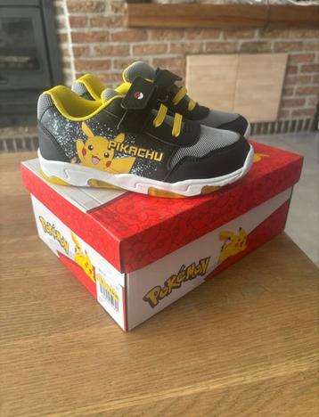 Kinderschoenen pokémon nieuw, Kinderen en Baby's, Ophalen, Zo goed als nieuw