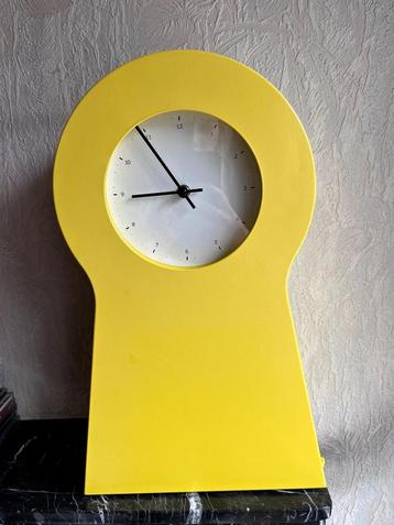 Gele klok Ikea beschikbaar voor biedingen