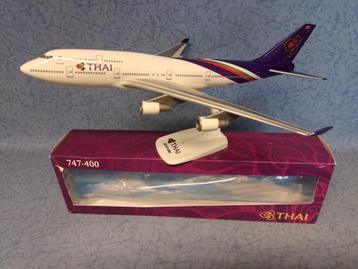 NIEUW !! Boeing 747-400  1:200!! Thai Airways (nieuw)