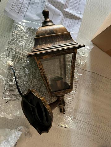 Nieuw antique (plastic) lantaarntje  beschikbaar voor biedingen