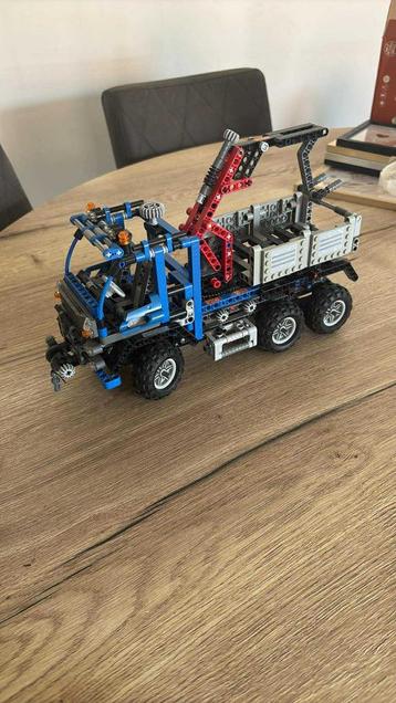 LEGO TECHNIC Off Road Truck Set 8273 beschikbaar voor biedingen