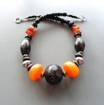 Collier africain noir et ambre neuf avec perles touareg, Enlèvement ou Envoi, Neuf, Noir, Autres matériaux