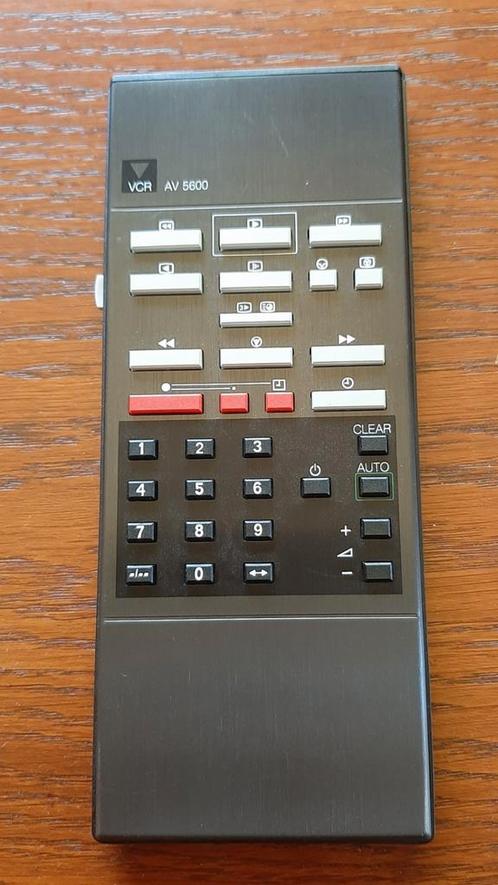 Vintage VCR AV5600 Remote Control, Audio, Tv en Foto, Afstandsbedieningen, Zo goed als nieuw, Ophalen of Verzenden