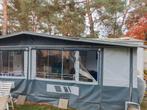 Staan caravan  3 slaapkamer ...groot voortent tuin heeft kun