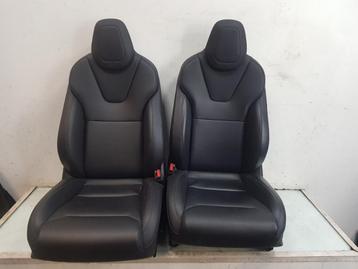 INTERIEUR Tesla Model X SUV 75D (A0003K8775D) (01-2013/-) beschikbaar voor biedingen