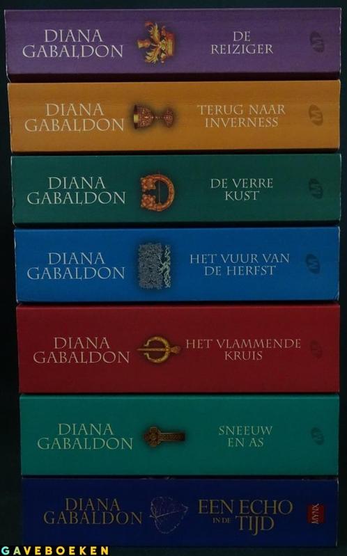 De Reiziger - Diana Gabaldon - Uitgeverij M & Mynx - 7x - SC, Livres, Fantastique, Utilisé, Enlèvement ou Envoi