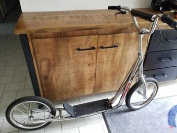 Trotinette nijdam beschikbaar voor biedingen