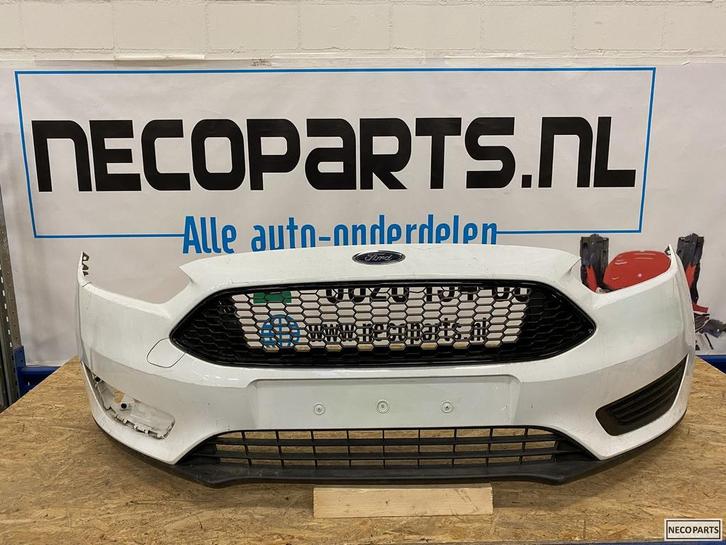 FORD FOCUS MK3 BUMPER VOORBUMPER ALLES LEVERBAAR !!!, Auto-onderdelen, Carrosserie, Bumper, Ford, Voor, Gebruikt, Ophalen of Verzenden