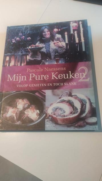 Pascale Naessens - 2 beschikbaar voor biedingen