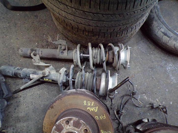 Amortisseur avant droit BMW E87 2.0D 100kw 2007-2011, Auto-onderdelen, Ophanging en Onderstel, BMW, Gebruikt, Ophalen