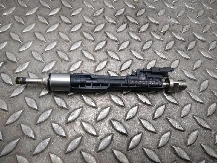 B.M.W. 2 SERIES [FUEL_INJECTOR] 2017, Auto-onderdelen, Brandstofsystemen, Gebruikt, ARN erkend, Stiba lid, Erkend duurzaam, Ophalen of Verzenden