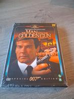 Dvd the man witch golden gun, Enlèvement