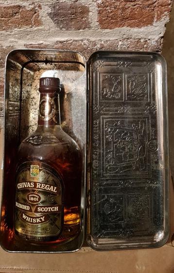 Chivas Regal 12y+ box + Johnnie Walker uit 1970 beschikbaar voor biedingen