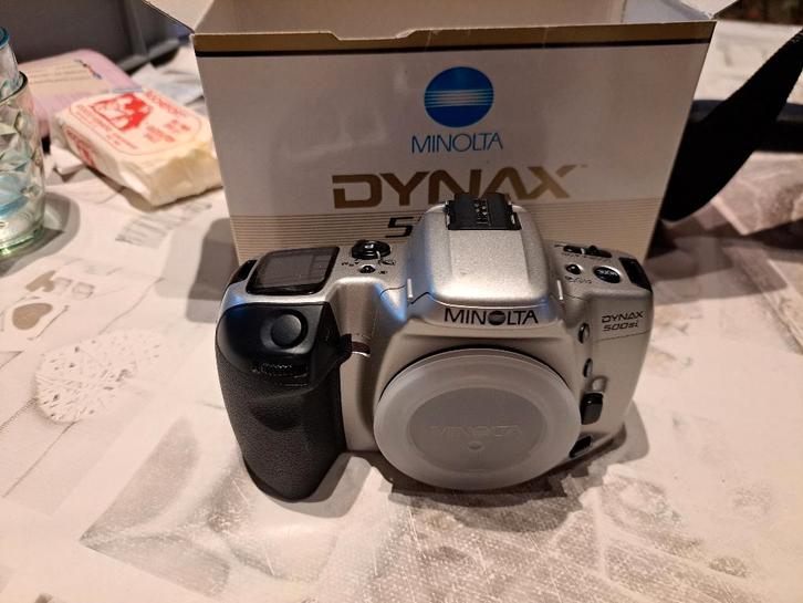 Appareils photo minolta dynax 500si, TV, Hi-fi & Vidéo, Appareils photo analogiques, Utilisé, Reflex miroir, Minolta, Enlèvement ou Envoi