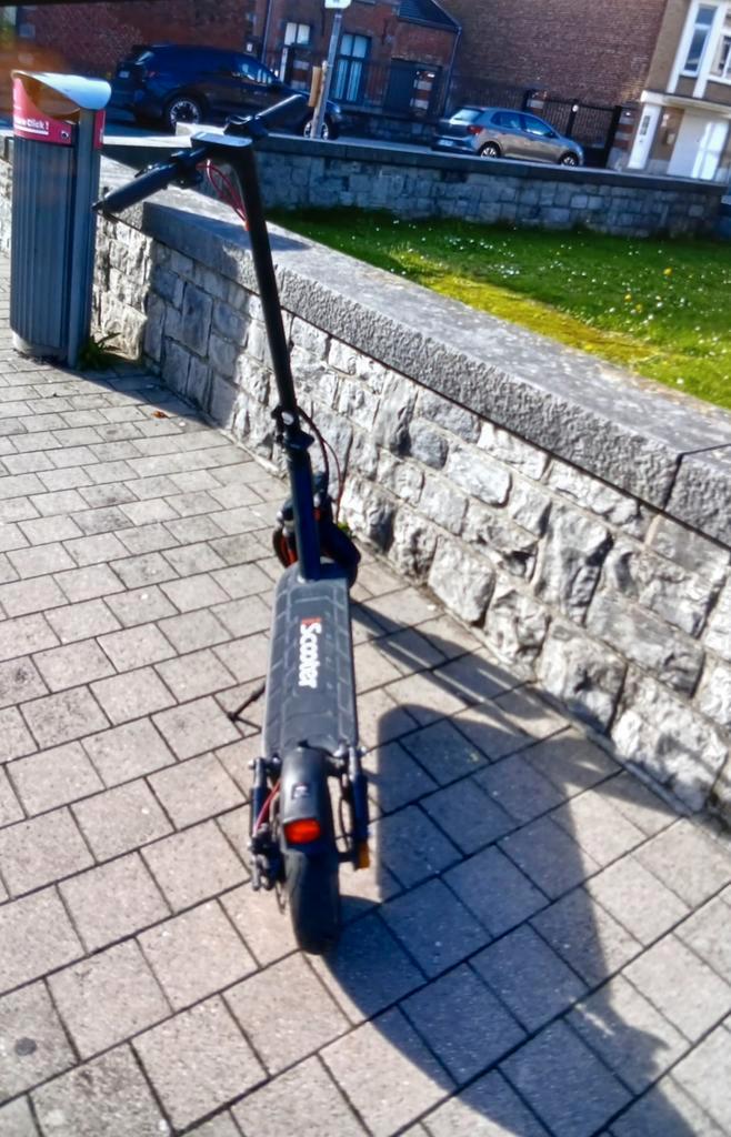 Trottinette électrique I scooter, Vélos & Vélomoteurs, Trottinettes, Comme neuf, Enlèvement