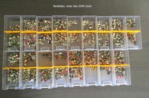 Restpartij halskettingen, medaillons, bedeltjes, sleutelh, Hobby en Vrije tijd, Kralen en Sieraden maken, Nieuw, Ophalen of Verzenden