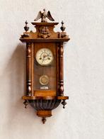 Horloge murale en bois antique avec pendule, Antiquités & Art, Enlèvement