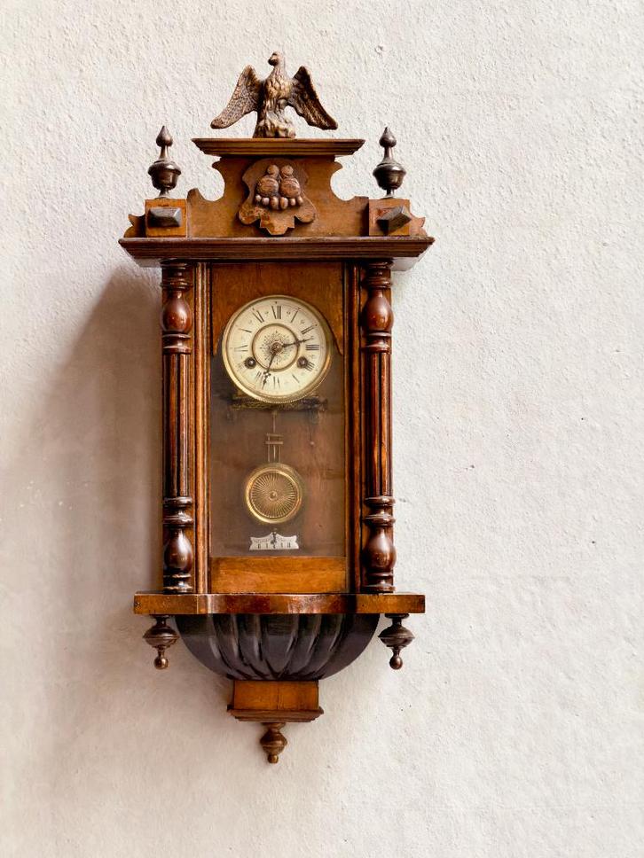 Horloge murale en bois antique avec pendule, Antiquités & Art, Curiosités & Brocante, Enlèvement