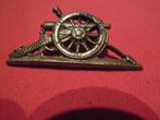 koper broche militaria kanon 5cm x 2 British army artillery, 4 tot 7 cm, Gebruikt, Ophalen of Verzenden, Koper