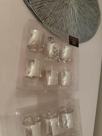 Lot de 12 ronds de serviette couleur argent beschikbaar voor biedingen