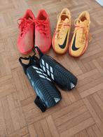 2pairs(nike phantom 40)+(Adidas Predator 39)+protège tibia, Comme neuf, Enlèvement ou Envoi