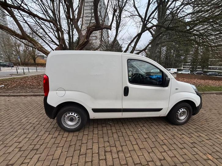 Fiat Fiorino utilitaire 2018 diesel Euro 6b - 4000€, Autos, Fiat, Particulier, Autres modèles, Diesel, Euro 6, Berline, 2 portes