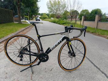 Giant Defy Advanced beschikbaar voor biedingen