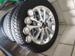 Winterbanden met velgen bijna nieuw maat 215/60/17, Auto-onderdelen, Banden en Velgen, Ophalen, 215 mm, Velg(en), 17 inch