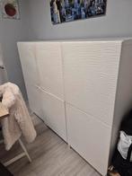 Beau meuble blanc, Enlèvement