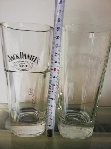 2 verres de la marque Jack Daniëls old n° 7 