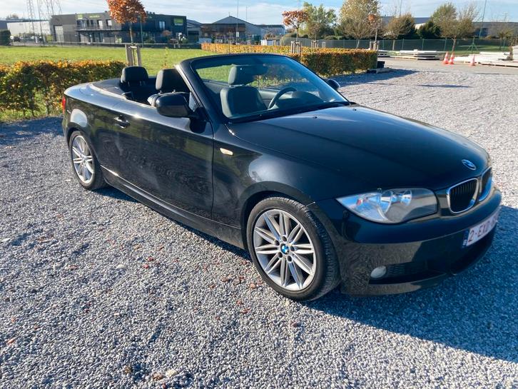 Bmw 120I cabrio Pack M, Auto's, BMW, Particulier, 1 Reeks, Benzine, Euro 5, Cabriolet, 2 deurs, Handgeschakeld, Zwart, Zwart, Stof