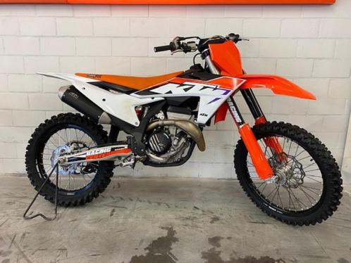 KTM SX-F 350 2023 cross, Motos, Motos | KTM, Entreprise, Moto de cross, 1 cylindre, Enlèvement