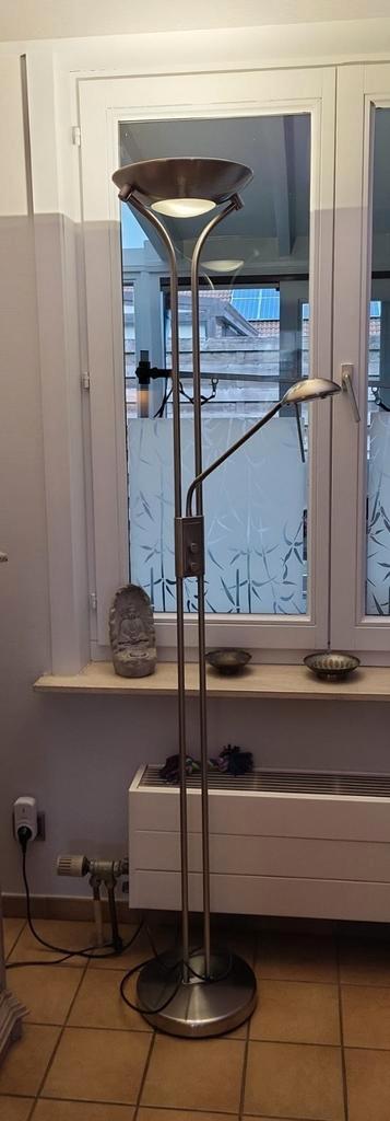 Vloerlamp inox beschikbaar voor biedingen