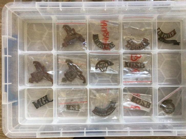 Bodemvondst badges 14-18 / 40-45, Verzamelen, Militaria | Algemeen, Ophalen of Verzenden