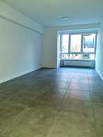 Lumineux appartement 2ch remis a neuf centre ville Charleroi, 50 m² of meer, Charleroi